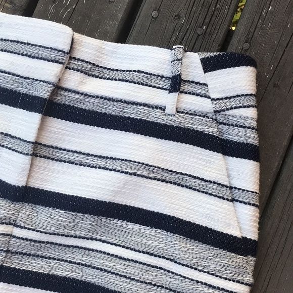 LOFT Textured White Navy Striped A-Line Skirt - Picture 3 of 10
